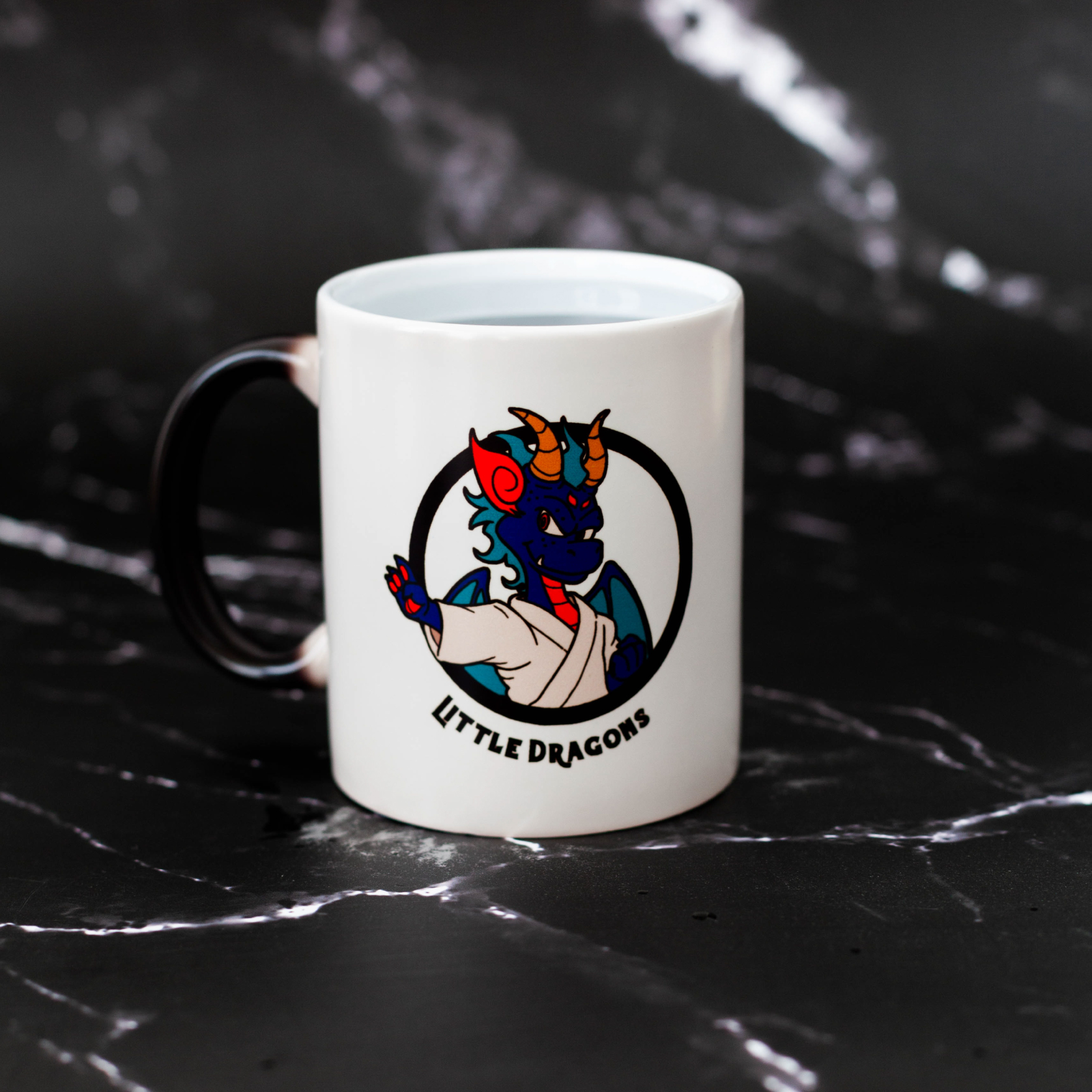<strong>Caneca Little Dragons</strong>